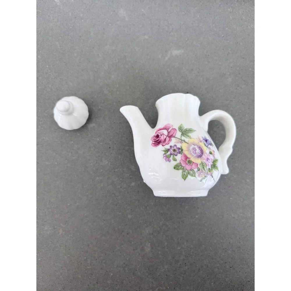 Madison Avenue Purple Rose 23 Piece Coffee Tea Set Vintage Floral Porcelain